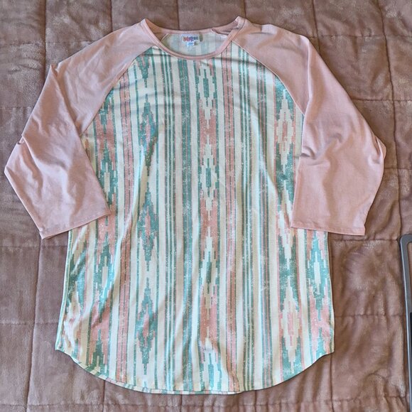 NEW 2.0 LuLaRoe 2XL White Pink Mint Aztec Body Pink Sleeves Randy Baseball Tee - Picture 2 of 8